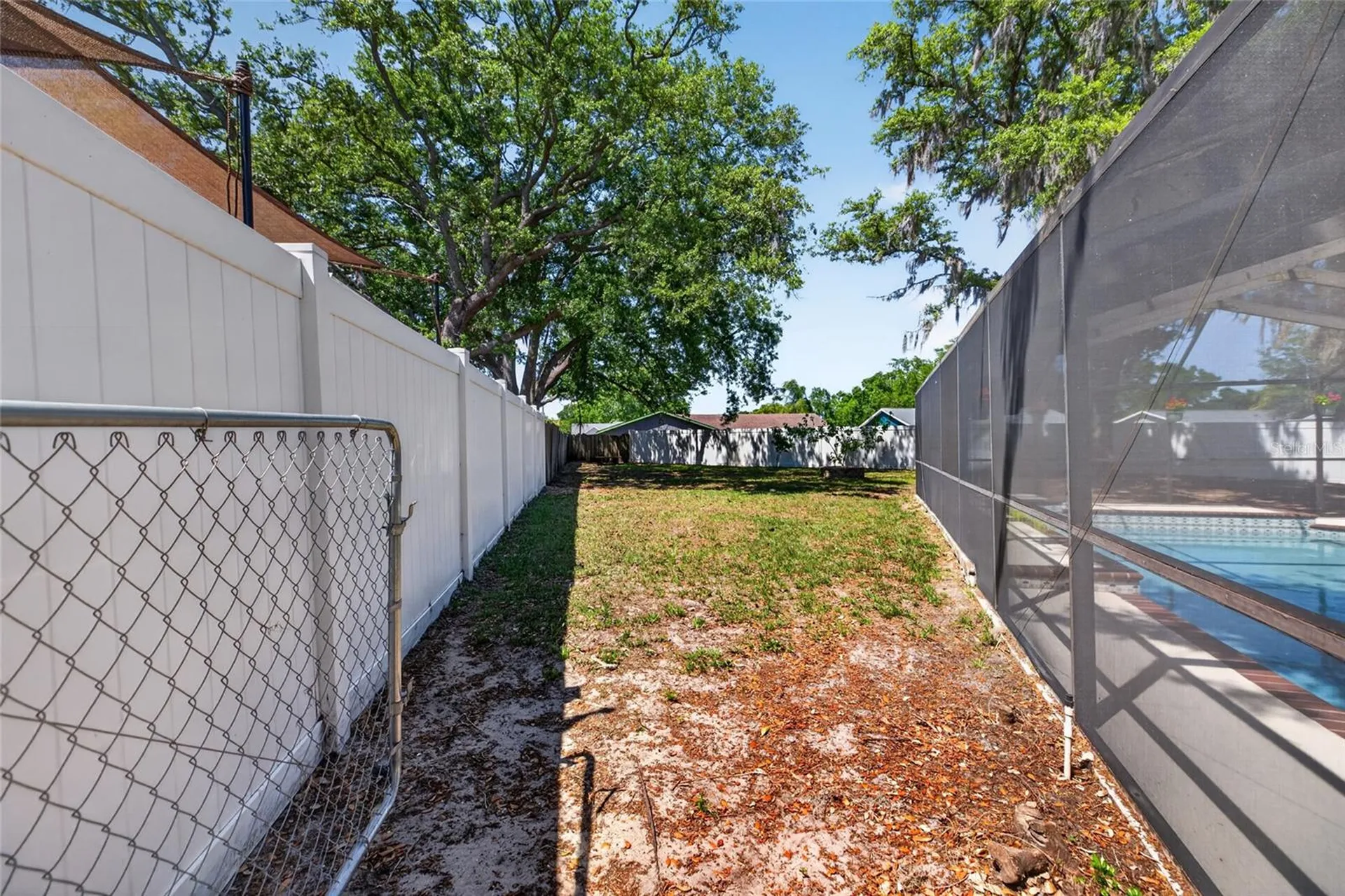 1513 Piney Branch Circle Valrico FL 33594