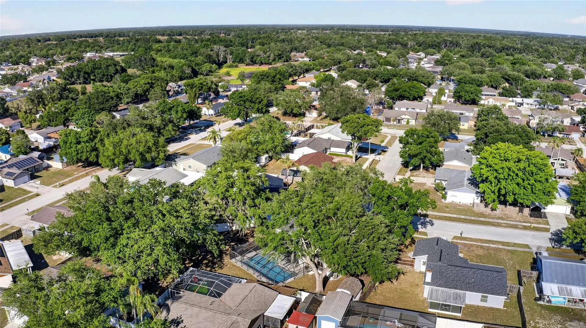1513 Piney Branch Circle Valrico FL 33594