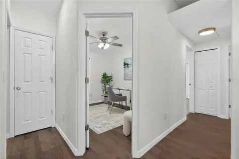 1513 Piney Branch Circle Valrico FL 33594