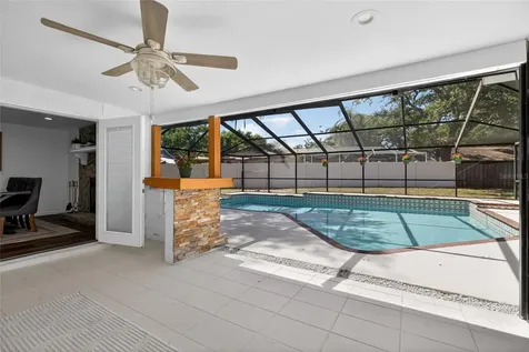 1513 Piney Branch Circle Valrico FL 33594