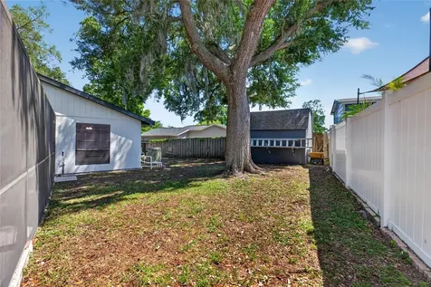 1513 Piney Branch Circle Valrico FL 33594