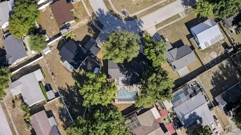 1513 Piney Branch Circle Valrico FL 33594