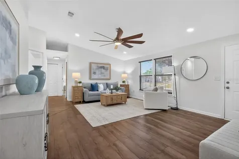 1513 Piney Branch Circle Valrico FL 33594