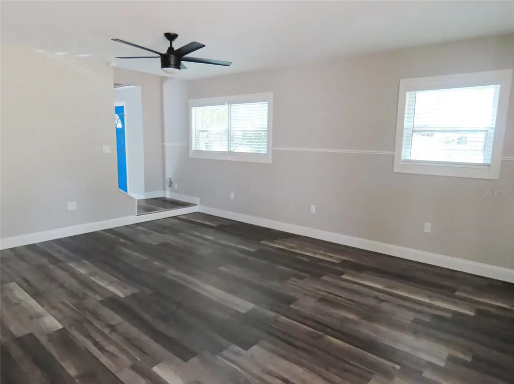 8055 33rd Avenue N St Petersburg FL 33710