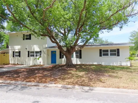 8055 33rd Avenue N St Petersburg FL 33710