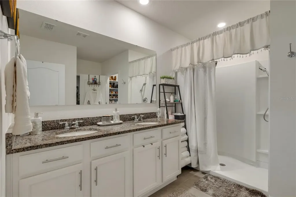 2874 Turnstone Run Harmony FL 34773