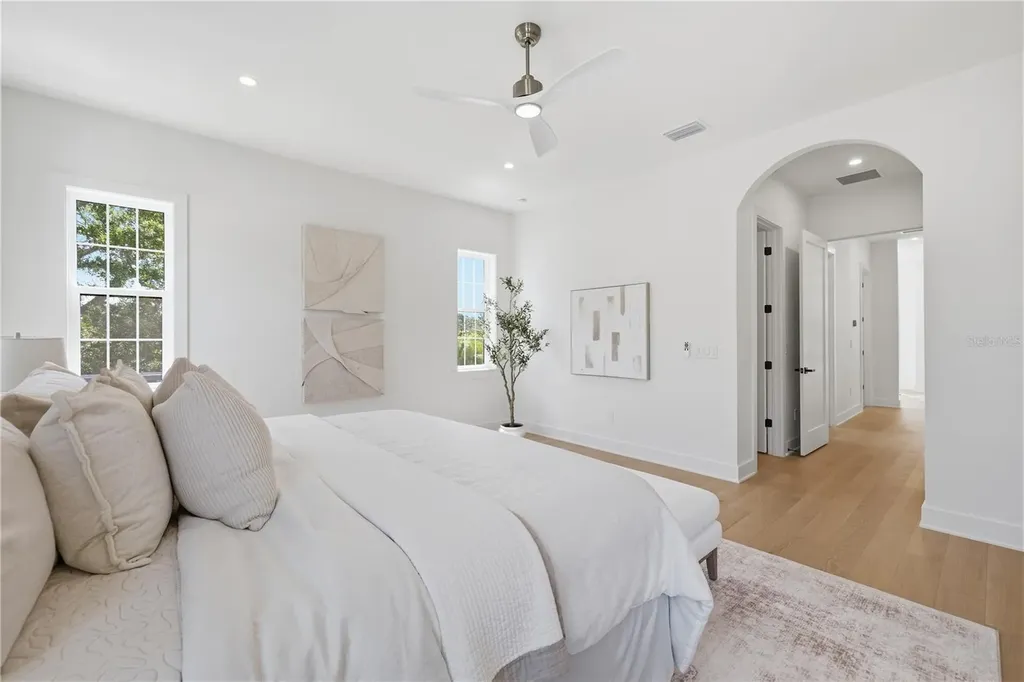 221 43rd Avenue N St Petersburg FL 33703