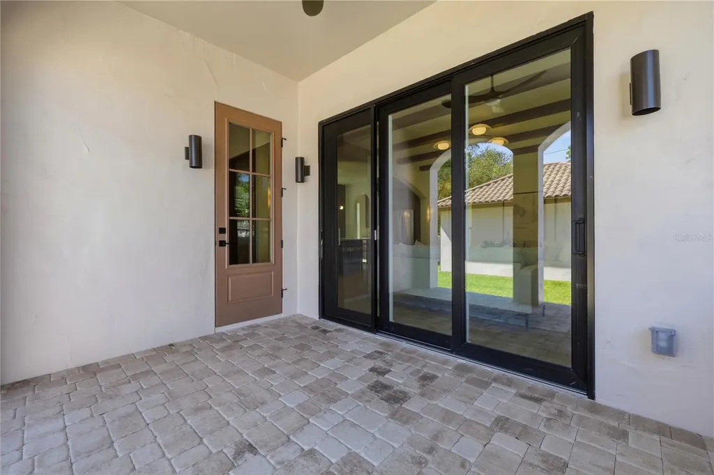 221 43rd Avenue N St Petersburg FL 33703