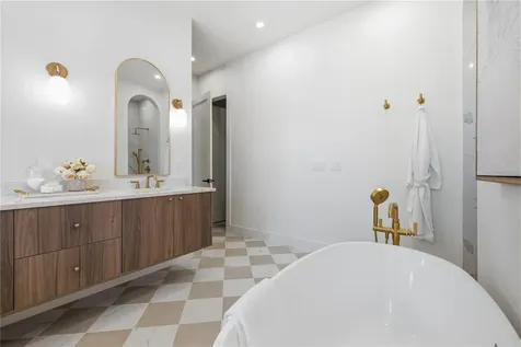 221 43rd Avenue N St Petersburg FL 33703