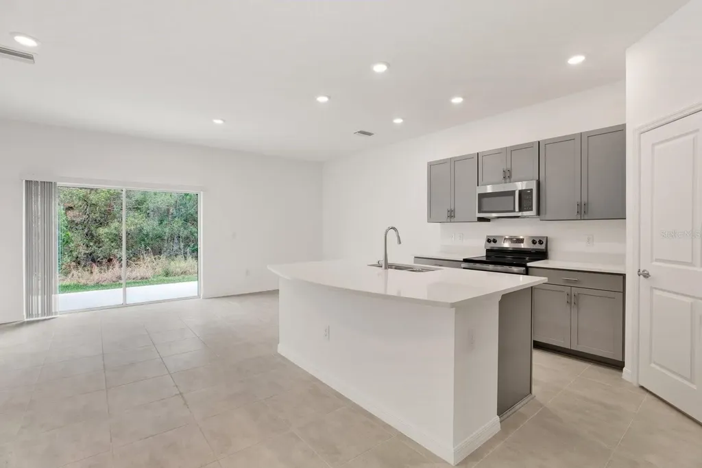 2191 Hallier Cove Wesley Chapel FL 33543