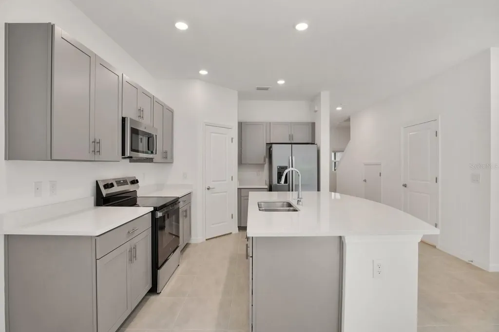 2191 Hallier Cove Wesley Chapel FL 33543