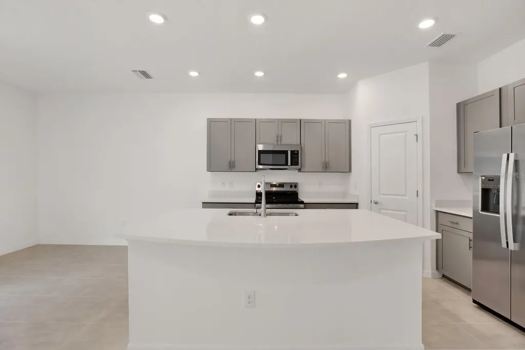 2191 Hallier Cove Wesley Chapel FL 33543