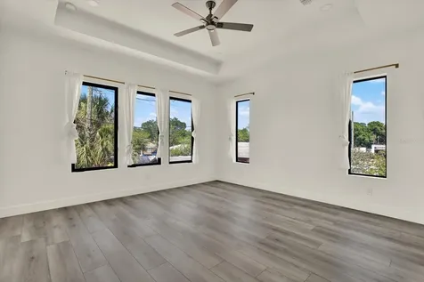 1625 9th Avenue N St Petersburg FL 33713