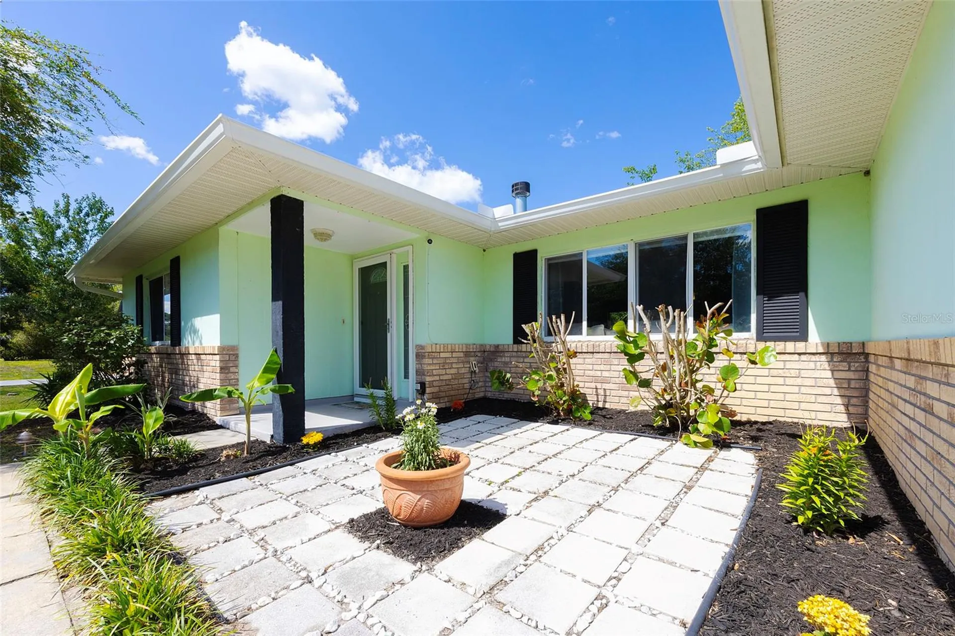 1734 Santiago Street Deland FL 32720