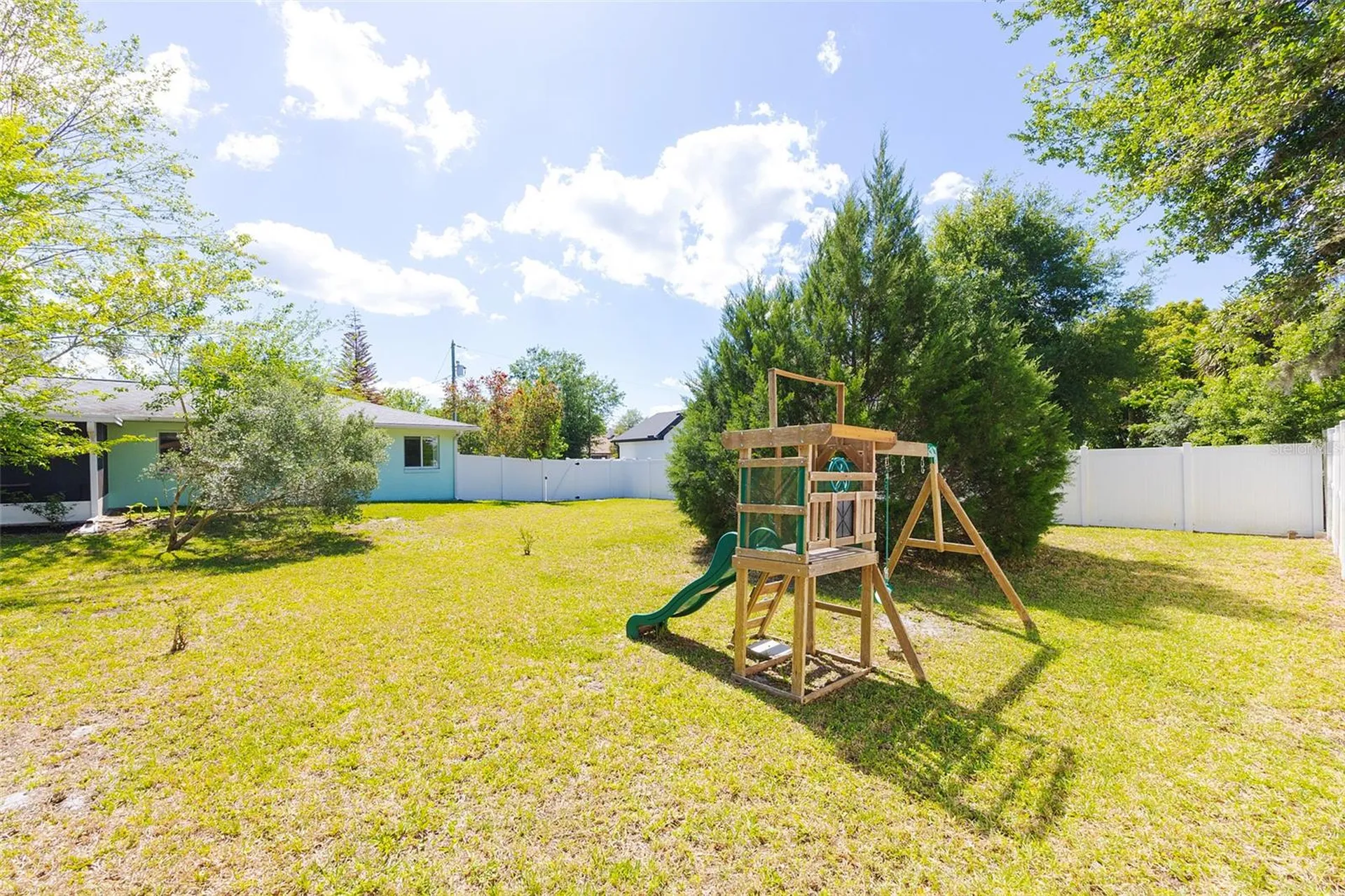 1734 Santiago Street Deland FL 32720