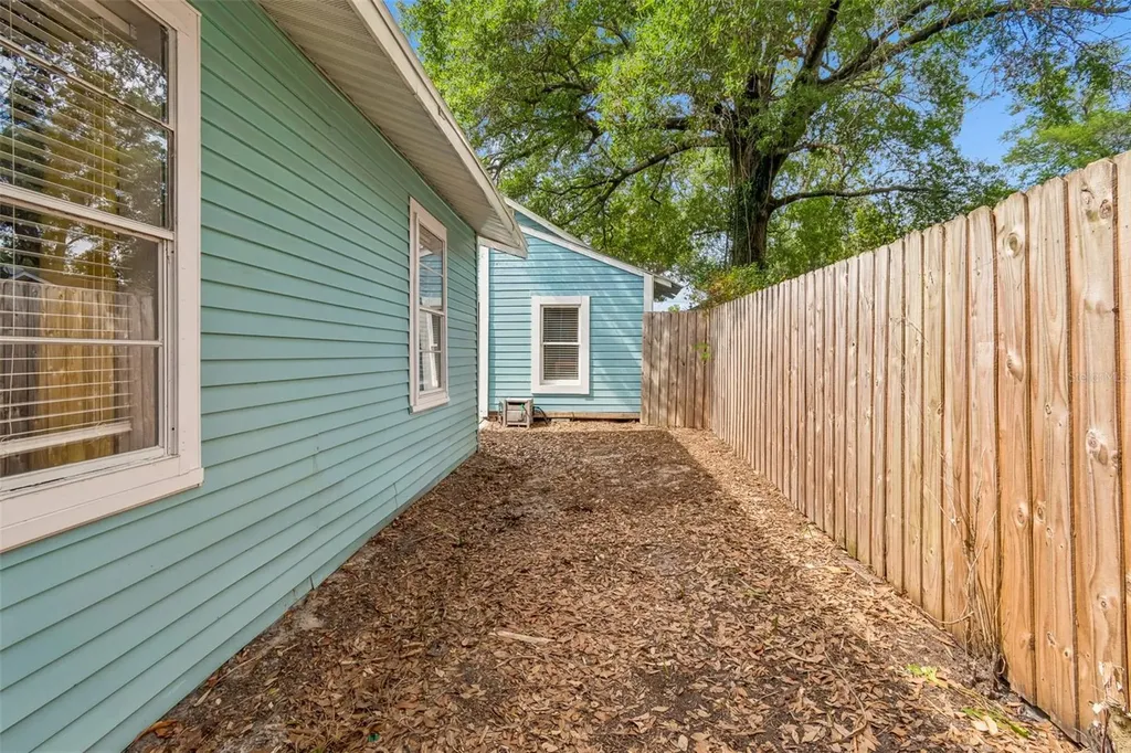1220 E Emma Street Tampa FL 33603