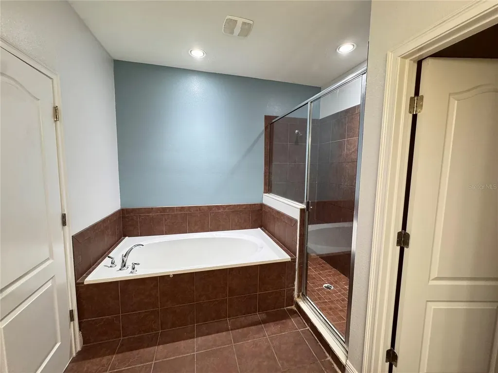 5335 Factors Walk Drive Sanford FL 32771