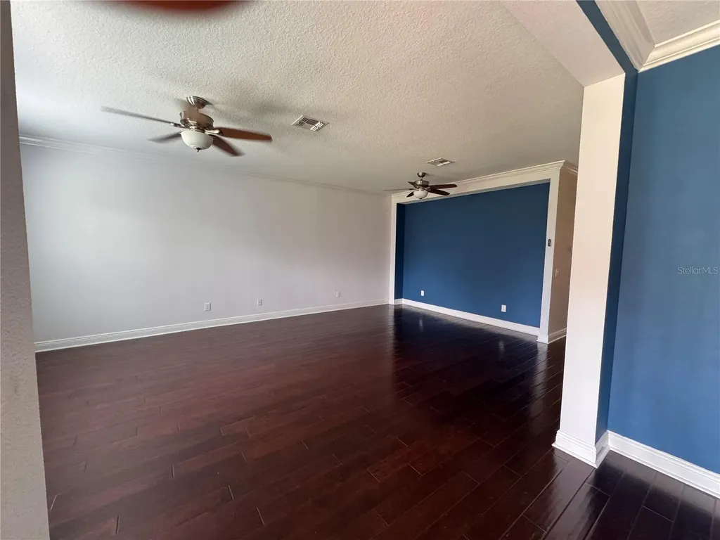 5335 Factors Walk Drive Sanford FL 32771