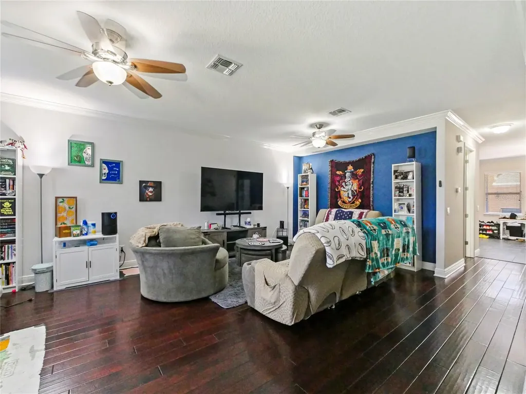 5335 Factors Walk Drive Sanford FL 32771