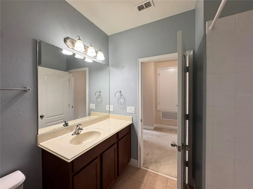 5335 Factors Walk Drive Sanford FL 32771