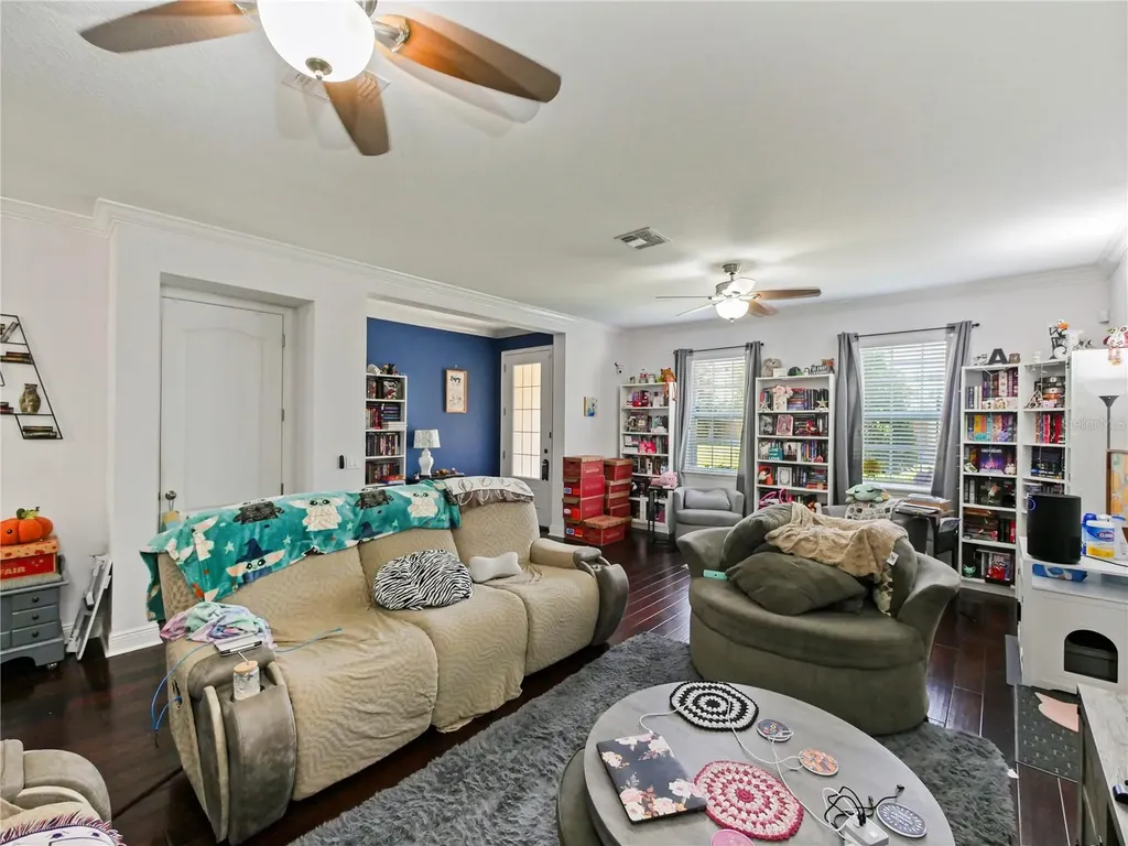 5335 Factors Walk Drive Sanford FL 32771