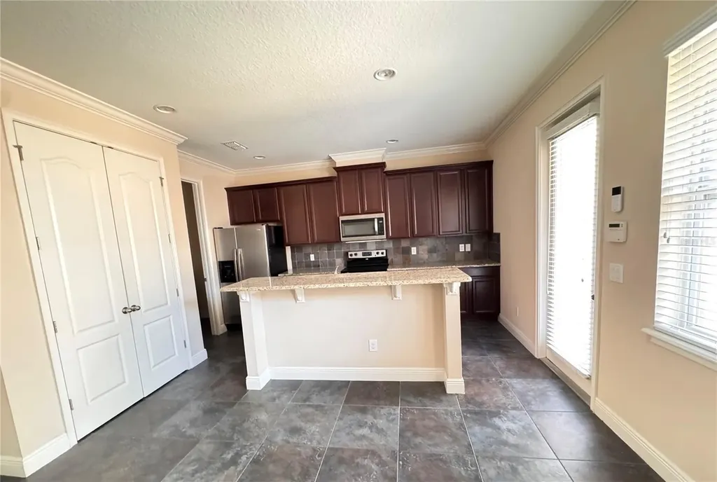 5335 Factors Walk Drive Sanford FL 32771