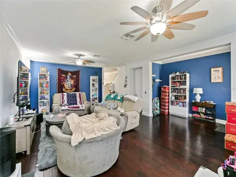 5335 Factors Walk Drive Sanford FL 32771