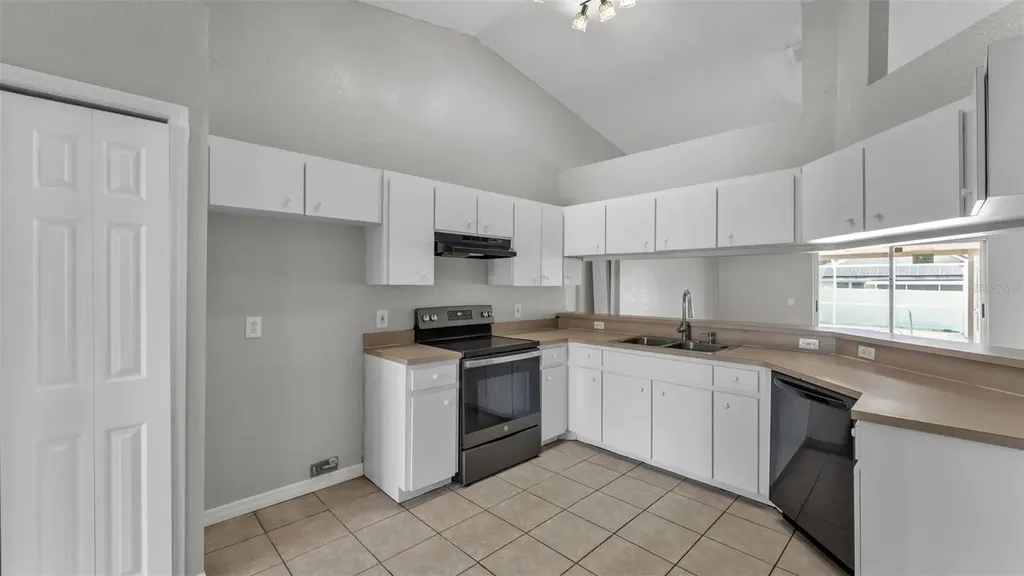 5284 English Drive Lakeland FL 33812