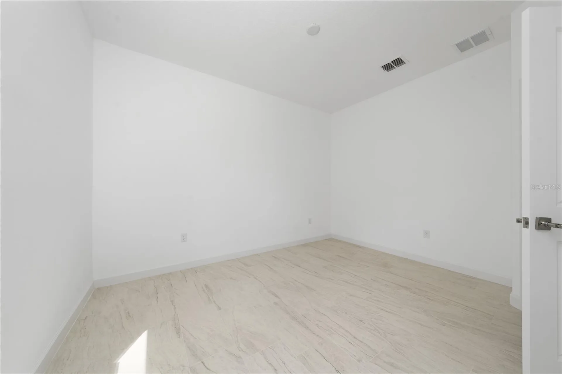 406 S Observatory Drive Orlando FL 32835