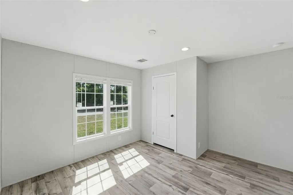 42051 Cherry Avenue Deland FL 32720