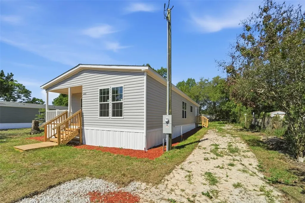 42051 Cherry Avenue Deland FL 32720