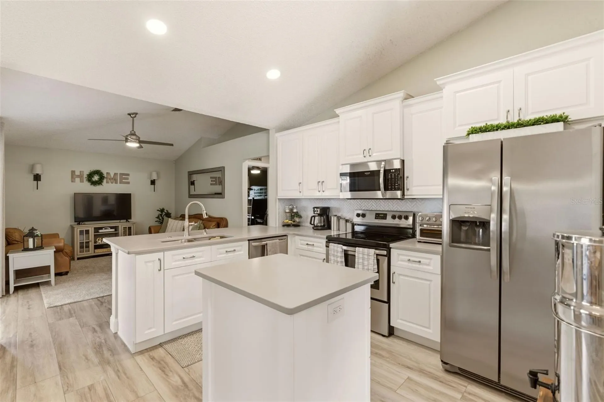 1284 Azora Drive Deltona FL 32725