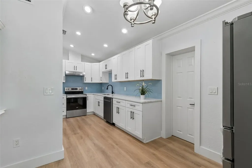 2216 12th Avenue W Bradenton FL 34205