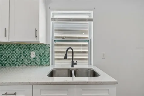 2216 12th Avenue W Bradenton FL 34205