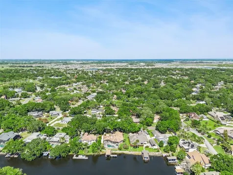 1813 Admiral Court Kissimmee FL 34744