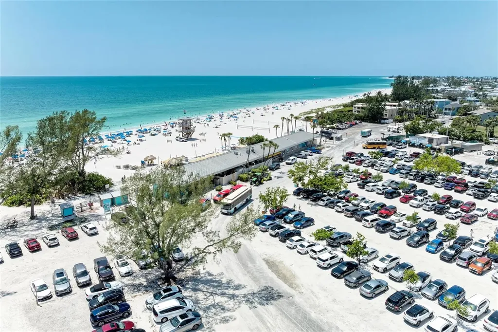 120 60th Street W Bradenton FL 34209