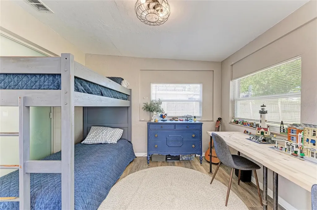 120 60th Street W Bradenton FL 34209