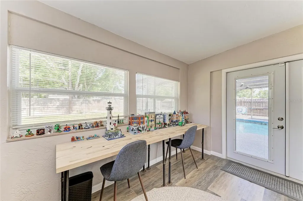 120 60th Street W Bradenton FL 34209