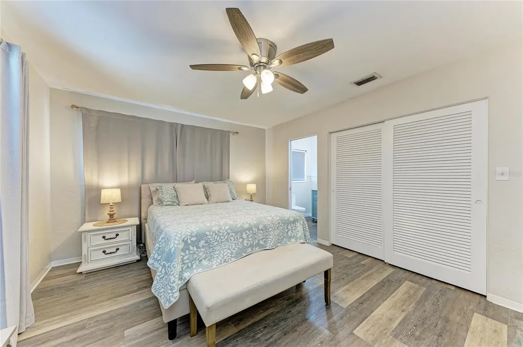 120 60th Street W Bradenton FL 34209