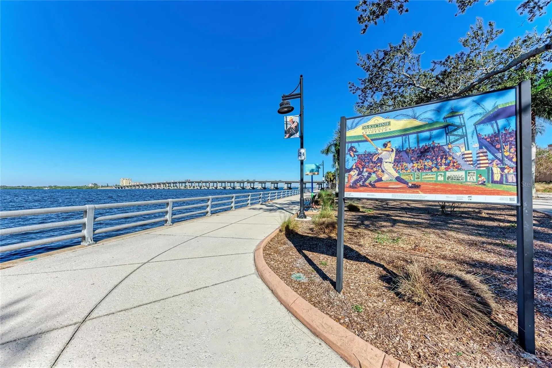 120 60th Street W Bradenton FL 34209