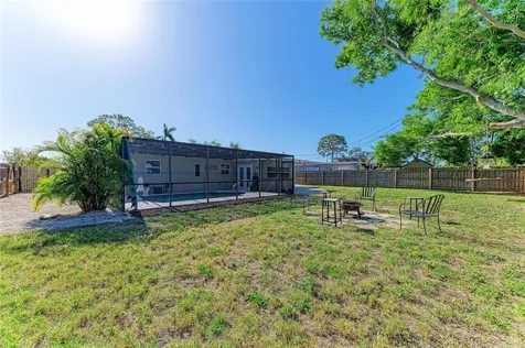 120 60th Street W Bradenton FL 34209