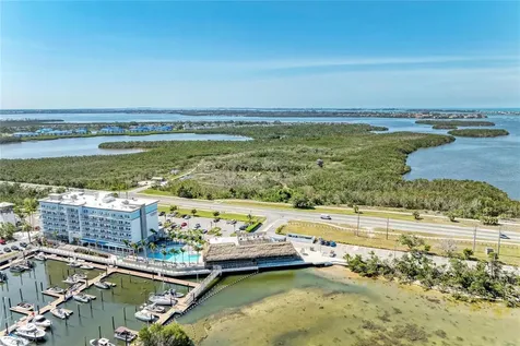 120 60th Street W Bradenton FL 34209