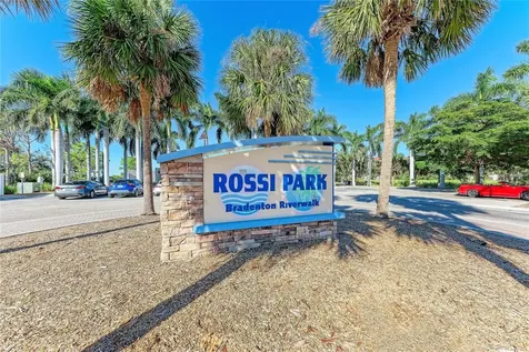 120 60th Street W Bradenton FL 34209