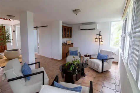 A21 Calle Poppy, Parque Forestal San Juan PR 00926