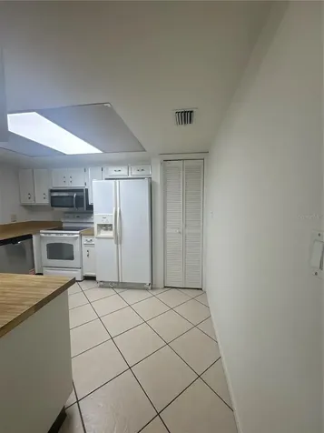 2329 Pine Tree Court Kissimmee FL 34744