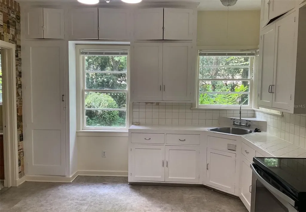 2721 SW 3rd Place Gainesville FL 32607