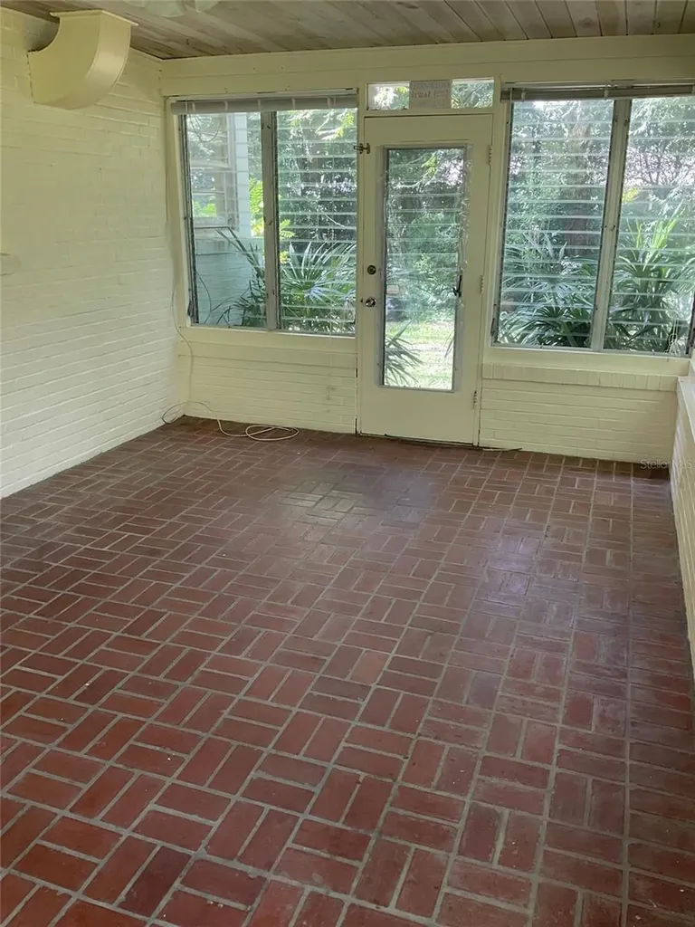 2721 SW 3rd Place Gainesville FL 32607