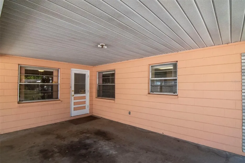 7307 N Albany Avenue Tampa FL 33604