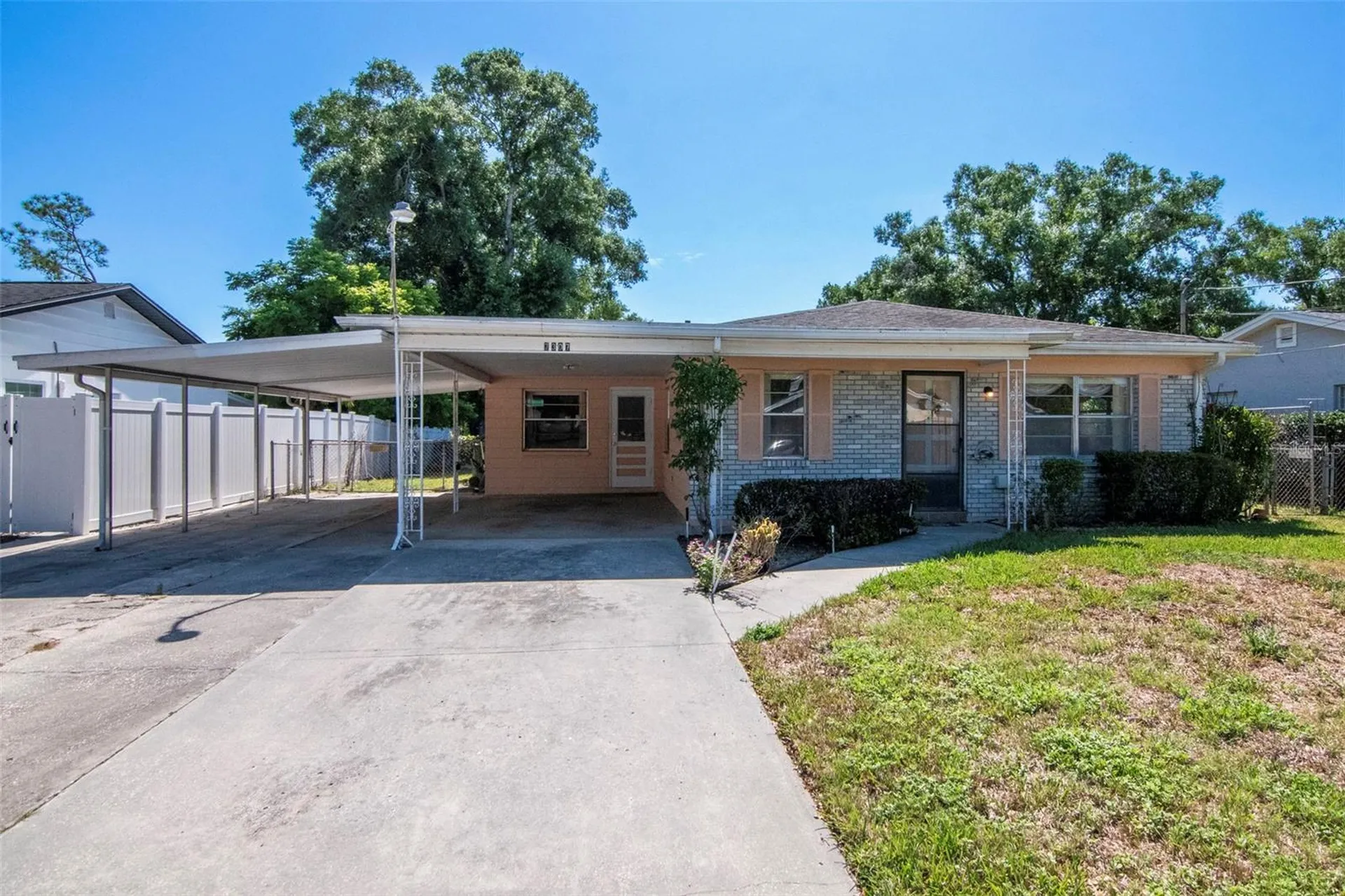 7307 N Albany Avenue Tampa FL 33604