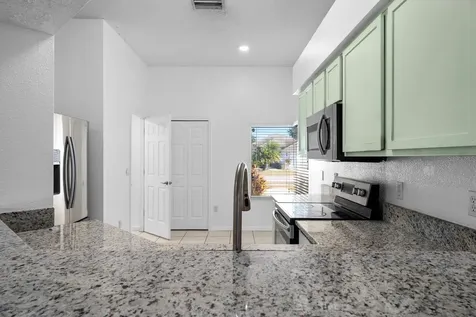 3609 Trapnell Grove Loop Plant City FL 33567
